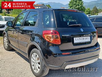Suzuki SX4 1,6 GLX,4x4,Navi,Kamera,Kuka,Servis,Reg.do 04.05.2024