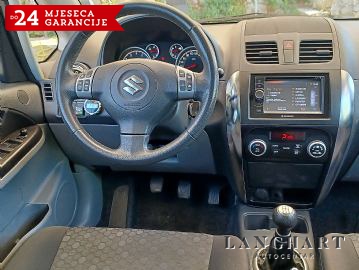 Suzuki SX4 1,6 GLX,4x4,Navi,Kamera,Kuka,Servis,Reg.do 04.05.2024
