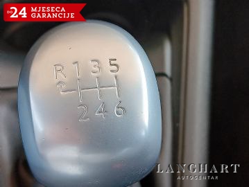 Peugeot 208 1,5 BlueHDI,Led,HR.auto,Servisna,Reg.08/2024,Garancija