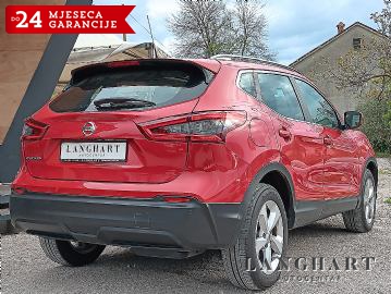 Nissan Qashqai 1,5 dCi, N-Connecta,Panorama-krov,Kamera,Garancija