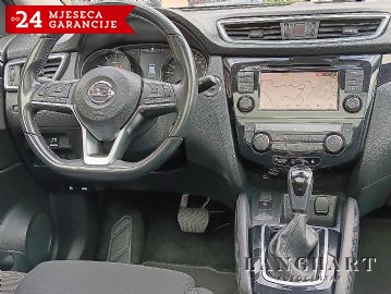 Nissan Qashqai 1,3 DIG-T160 N-Connecta,Automatik,77.640km,Servisna