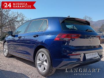 VW Golf 8 2,0 TDI,1vlasnik,26.537km,HR-auto,Tvornička garancija do 2027god.