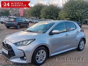 Toyota Yaris 1,5,1.vlasnik,Servisna,Tvornička Garancija još 7 god.Reg.do 09/2025