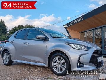 Toyota Yaris 1,5,1.vlasnik,Servisna,Tvornička Garancija još 7 god.Reg.do 09/2025