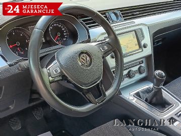 VW Passat Variant 2,0 TDI BMT,Navi,Servis