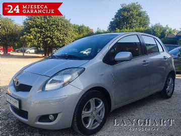 Toyota Yaris 1,33 VVT-i,HR-auto,1.vlasnik,Servisna
