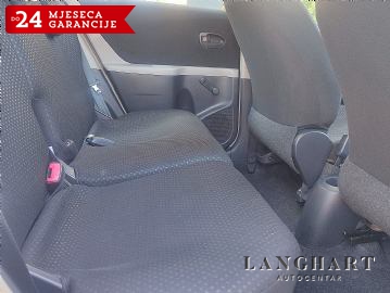 Toyota Yaris 1,33 VVT-i,HR-auto,1.vlasnik,Servisna