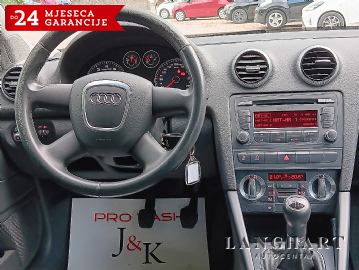 Audi A3 1,2 TFSI,1vlasnik,HR vozilo,Servisna,Reg.do 23.02.2026