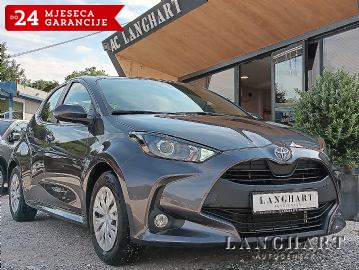 Toyota Yaris 1,5,1vlasnik,HR vozilo,38.175km,Servisna,7 God. Garancije