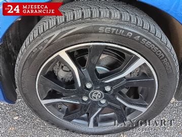 Toyota Yaris Hybrid 1,5 VVT-i automatik,1vlasnik,HR vozilo,Reg.06/2026