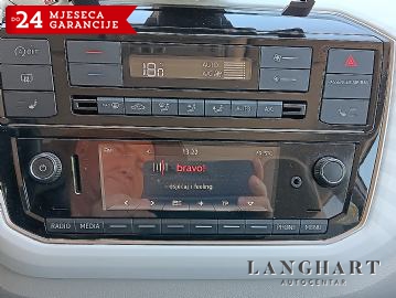 VW Up! 1,0 Beats,Servisna,Garancija,Reg.do 04/2026