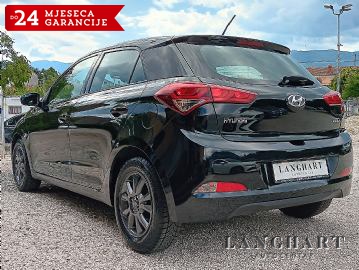 Hyundai i20 1,25,1vlasnik,HR-auto,52.045km,Servisna,Garancija