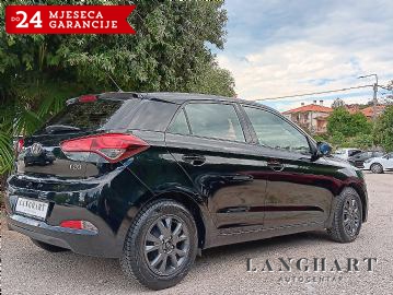 Hyundai i20 1,25,1vlasnik,HR-auto,52.045km,Servisna,Garancija