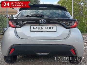 Toyota Yaris 1,5 hybrid,Automatik,1vlasnik,Navi,Kamera,Garancija