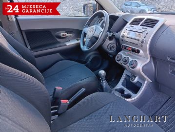 Toyota Urban Cruiser 1,33,Servisna,Garancija,Reg.do 08/2026