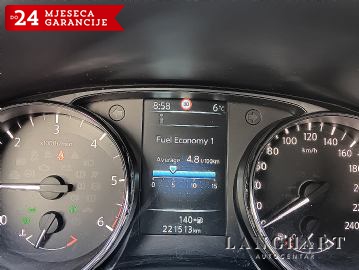 Nissan Qashqai 1,5 dCi,Kamera,Navigacija,Servisna