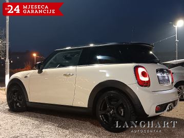 MINI Cooper Cooper SD 170ks,Navi,Kamera,Reg.do 25.11.2026