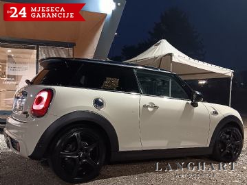 MINI Cooper Cooper SD 170ks,Navi,Kamera,Reg.do 25.11.2026
