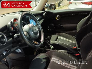 MINI Cooper Cooper SD 170ks,Navi,Kamera,Reg.do 25.11.2026