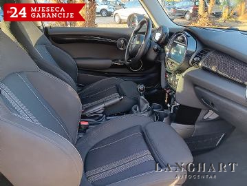 MINI Cooper Cooper SD 170ks,Navi,Kamera,Reg.do 25.11.2026