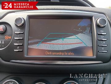 Toyota Yaris 1,5 Sol,1vlasnik,HR-vozilo,Reg.12/2026,LEASING BEZ UČEŠĆA