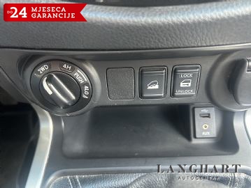 Nissan Navara 2.3 DCI,Tekna,4x4,N1,Led,Navi,Servisna,LEASING !