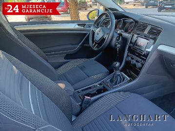 VW Golf 7 2,0 TDI,R-Line,150ks,Navi,Servis,Reg.06/2027